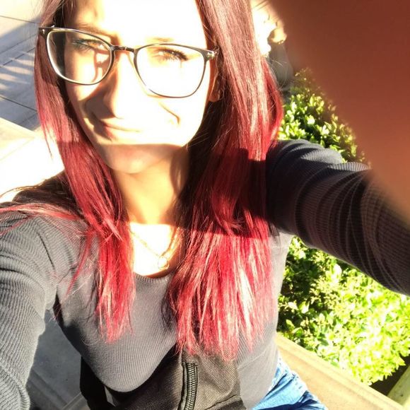 Meet your Posher, Jules - Picture 1 of 1